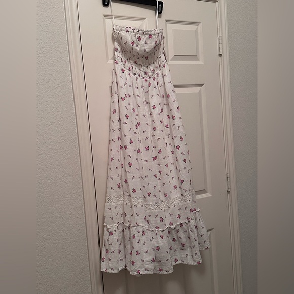 New Jessica Simpson Halter Floral Maxi Dress, Medium - Picture 5 of 9